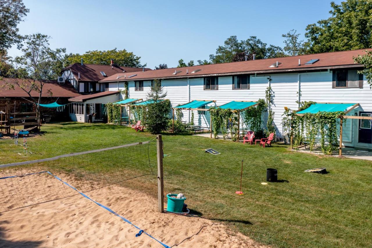 Hop&Vine Inn Fennville Exterior foto